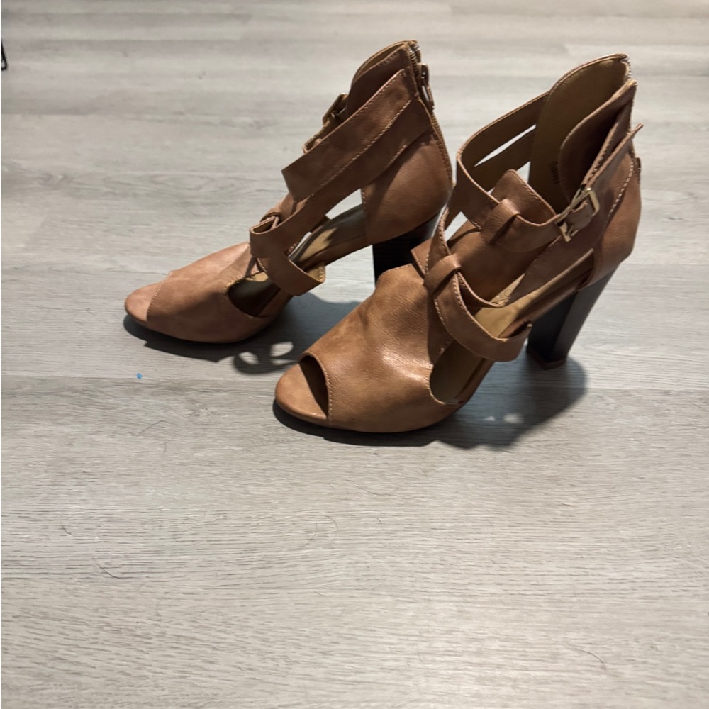 Hot Tomato Tan Strappy Heels